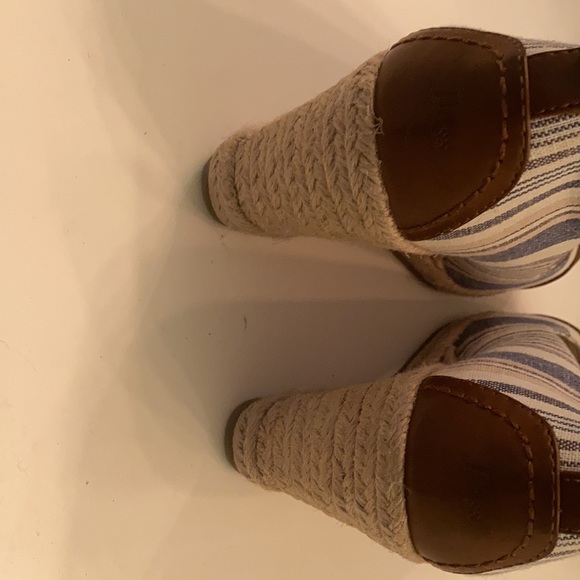 Super cute summer wedges - Picture 5 of 5